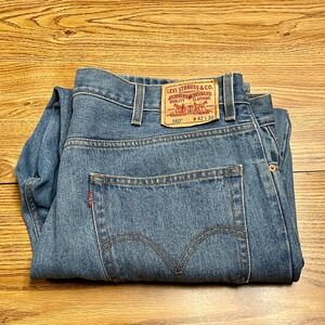 Levi's Men's 560 Medium Wash Denim Jeans 42 x 30 S895-916